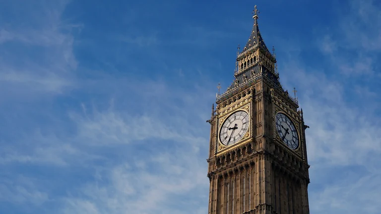 Local Man Refuses to Switch to Winter Time, Declares War on “Big Clock”